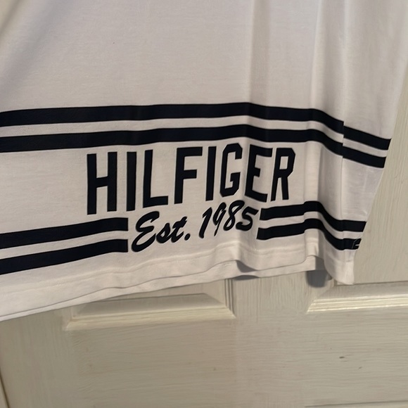 NWOT Tommy Hilfiger Classic Fit Polo - Picture 3 of 4
